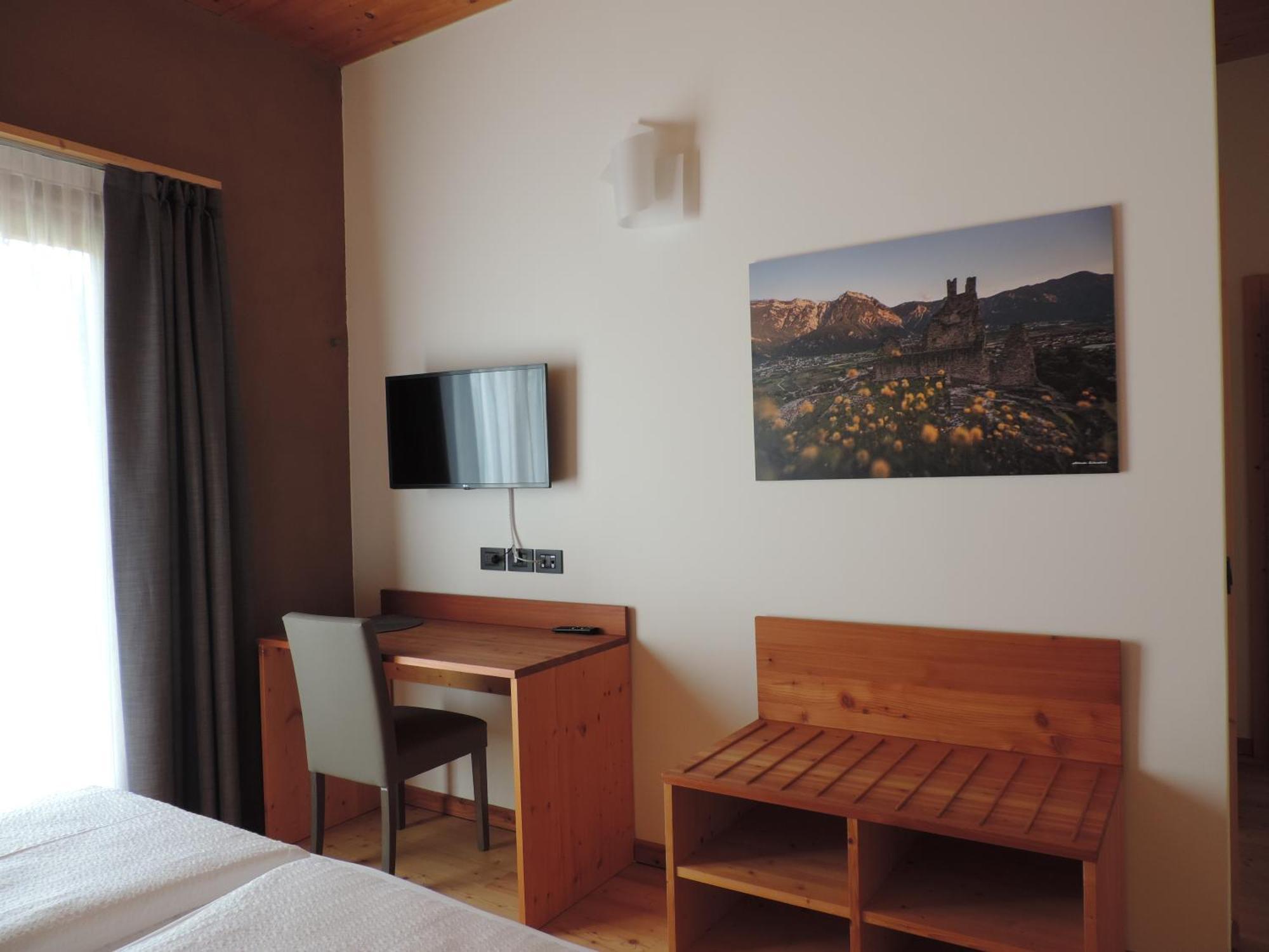 Garni Tuttotondo Hotel Levico Terme Szoba fotó